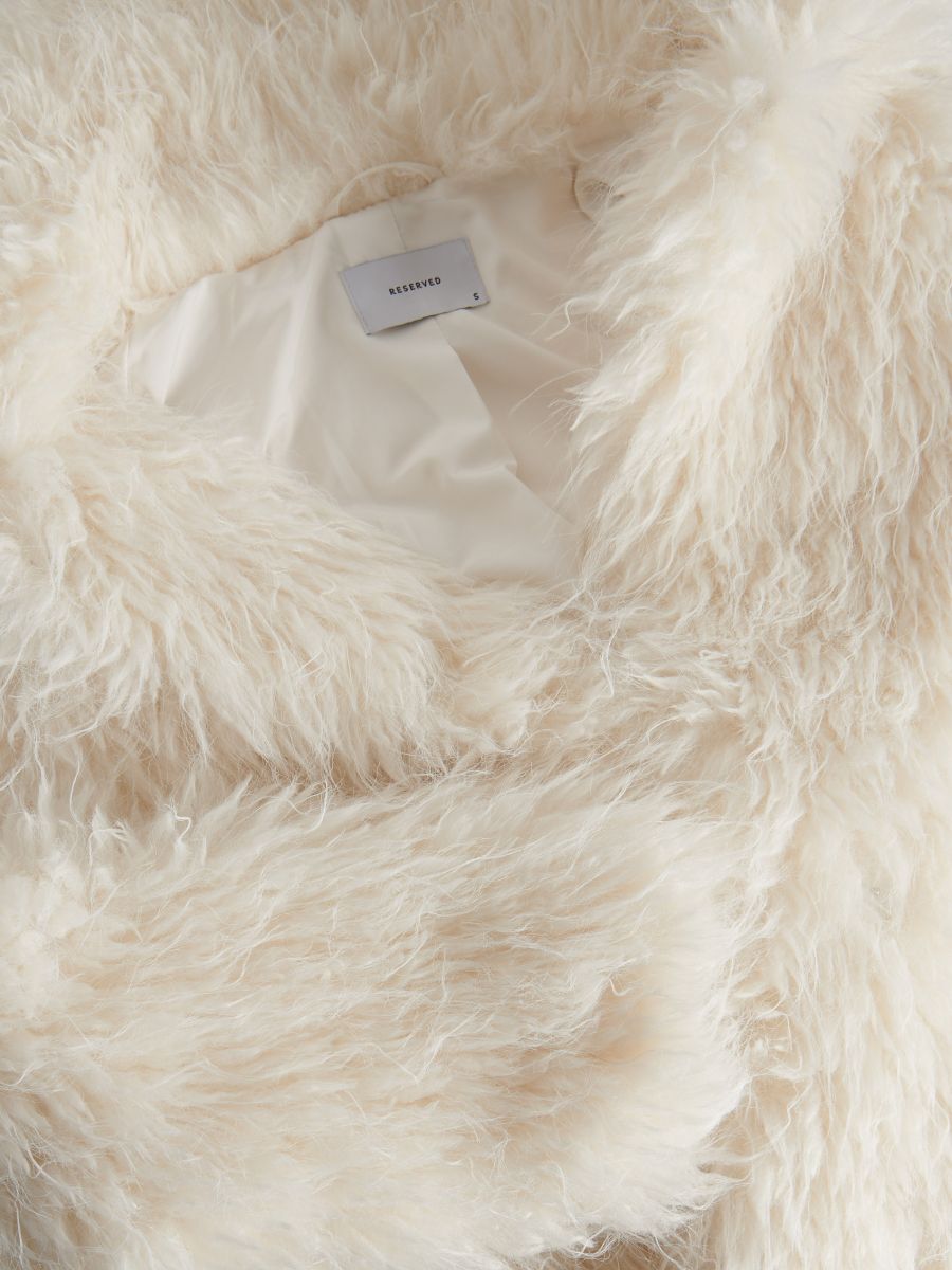 Kunstkarusnahast mantel oversize - kreemvalge - RESERVED - 8