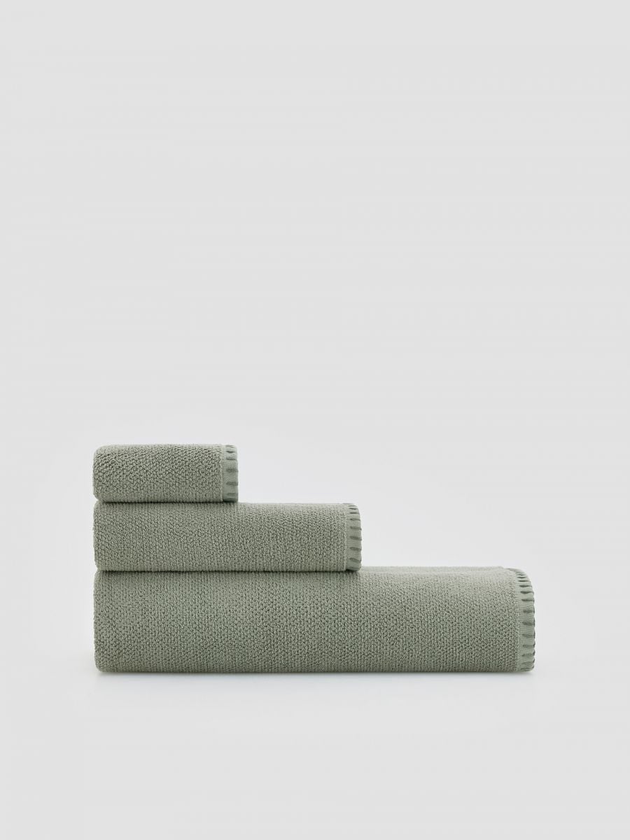 Vonios rankšluostis su siuvinėtu krašteliu - pelenų žalia - RESERVED