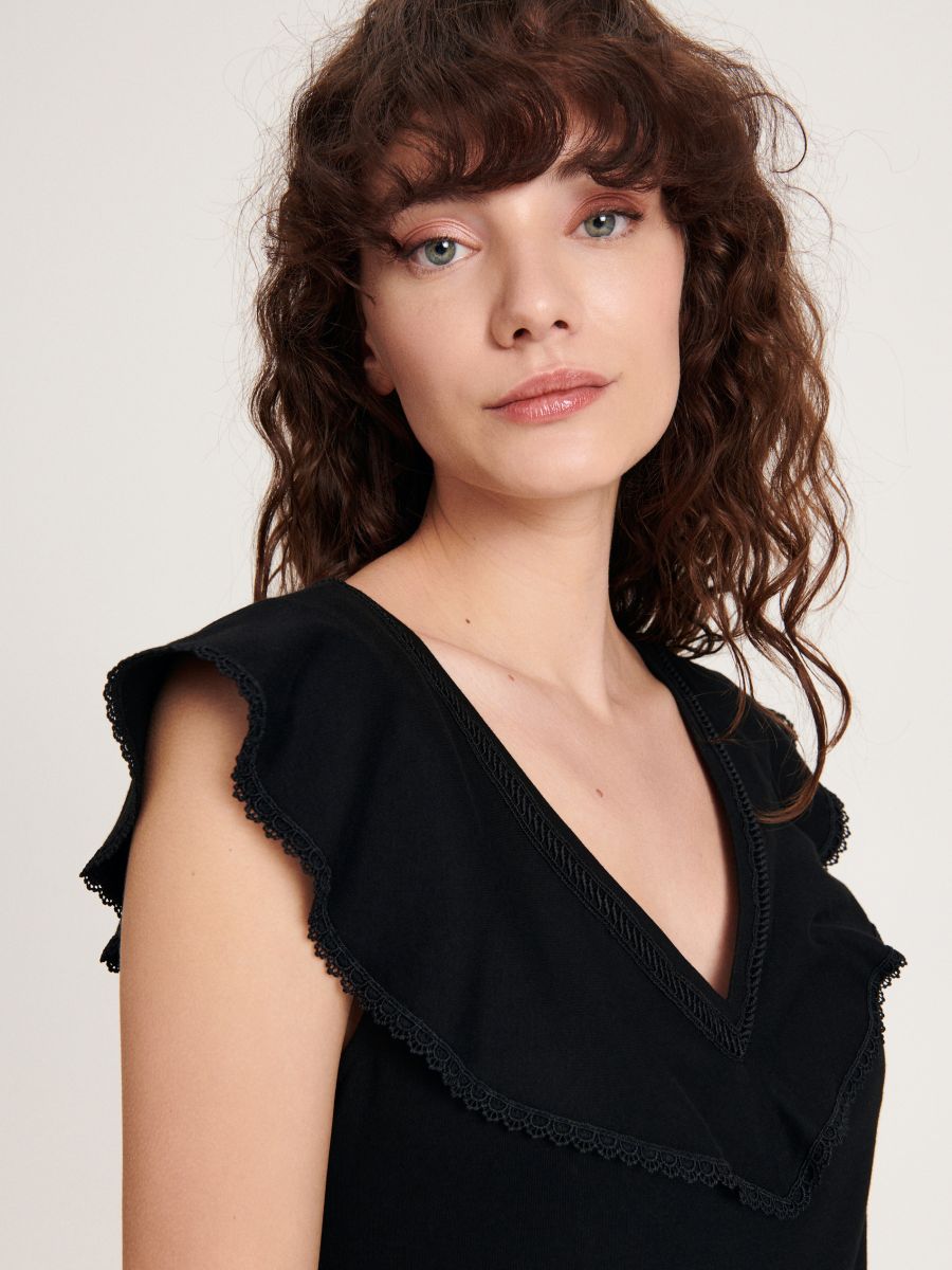 Top with ruffle detail - black - RESERVED - 2