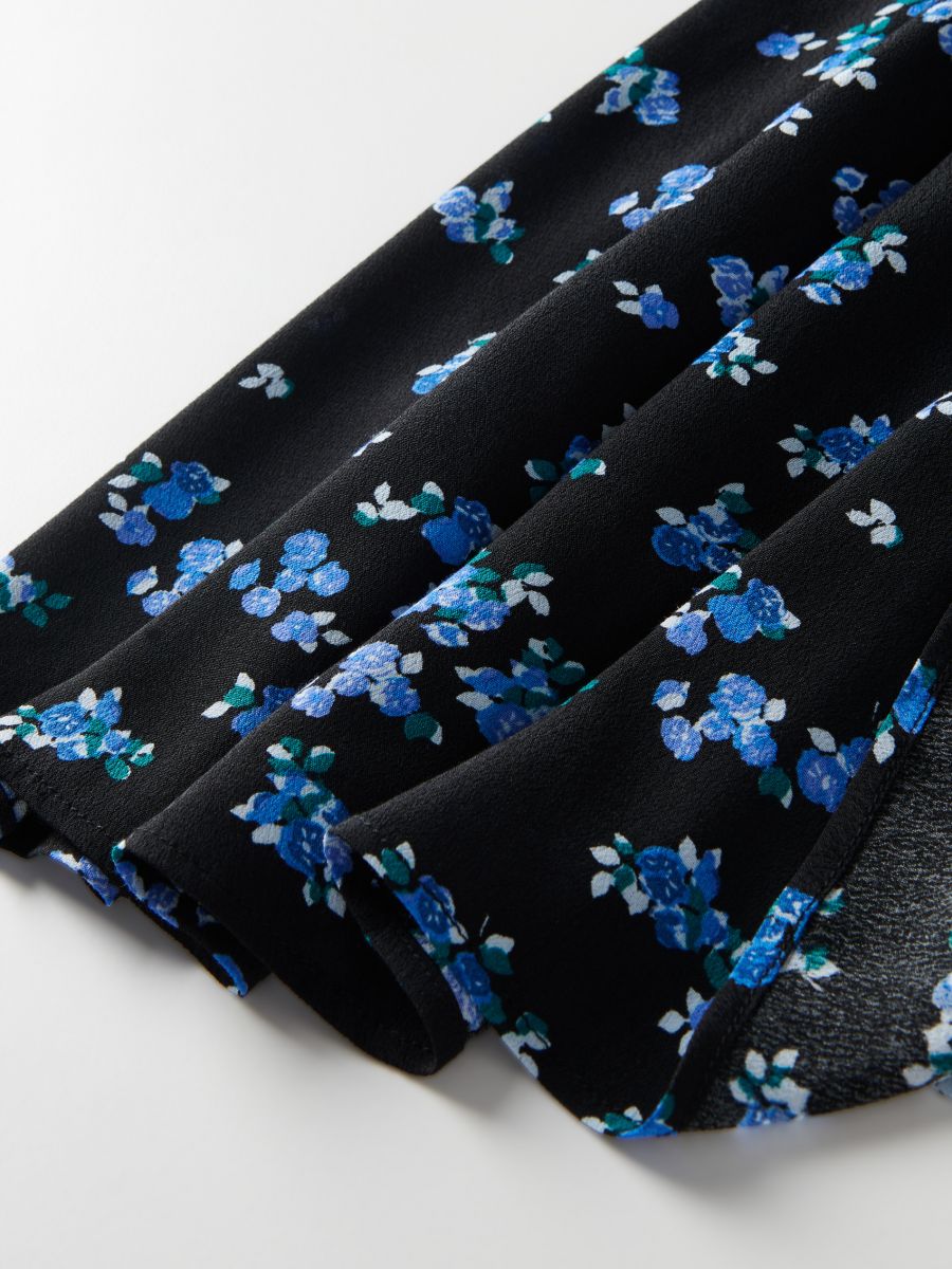 Robe en viscose à motif - Noir - RESERVED - 6
