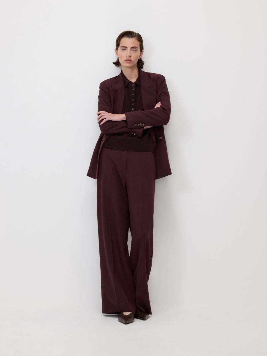 Wide trousers with crease - burgundy - RESERVED