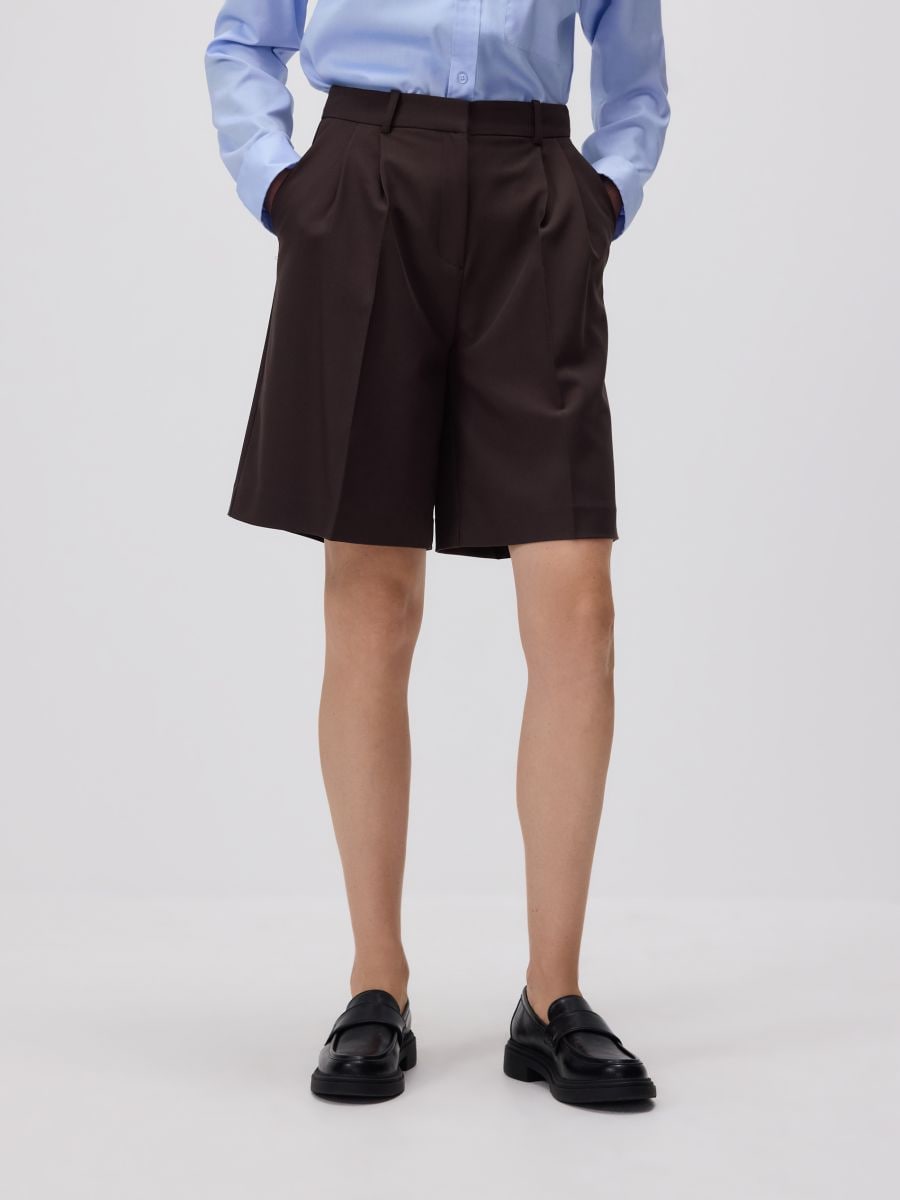Bermuda shorts with pressed crease - dark brown - RESERVED