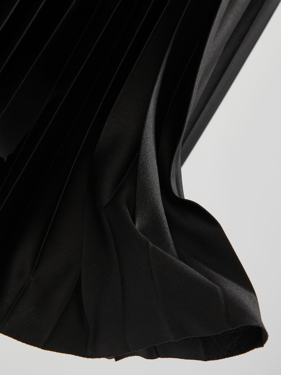 Pleated maxi skirt - black - RESERVED - 5