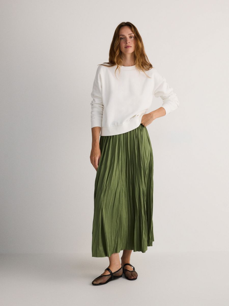 Crushed fabric maxi skirt Color fresh green RESERVED 3393P 76X