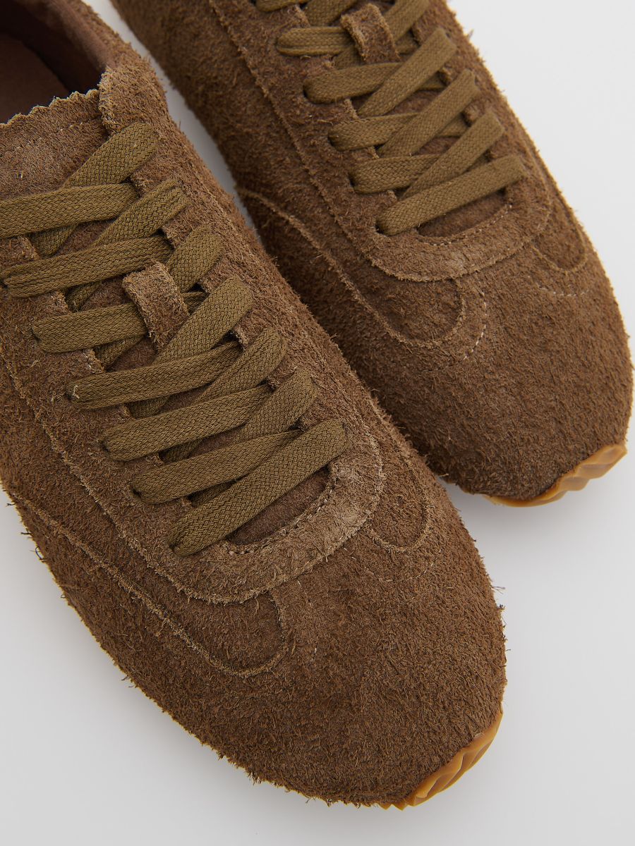 Zamszowe sneakersy Kolor brązowy - RESERVED - 345FF-88X