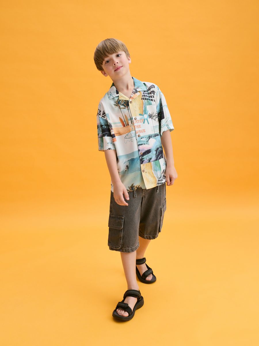 Jeansshorts - SVART - RESERVED