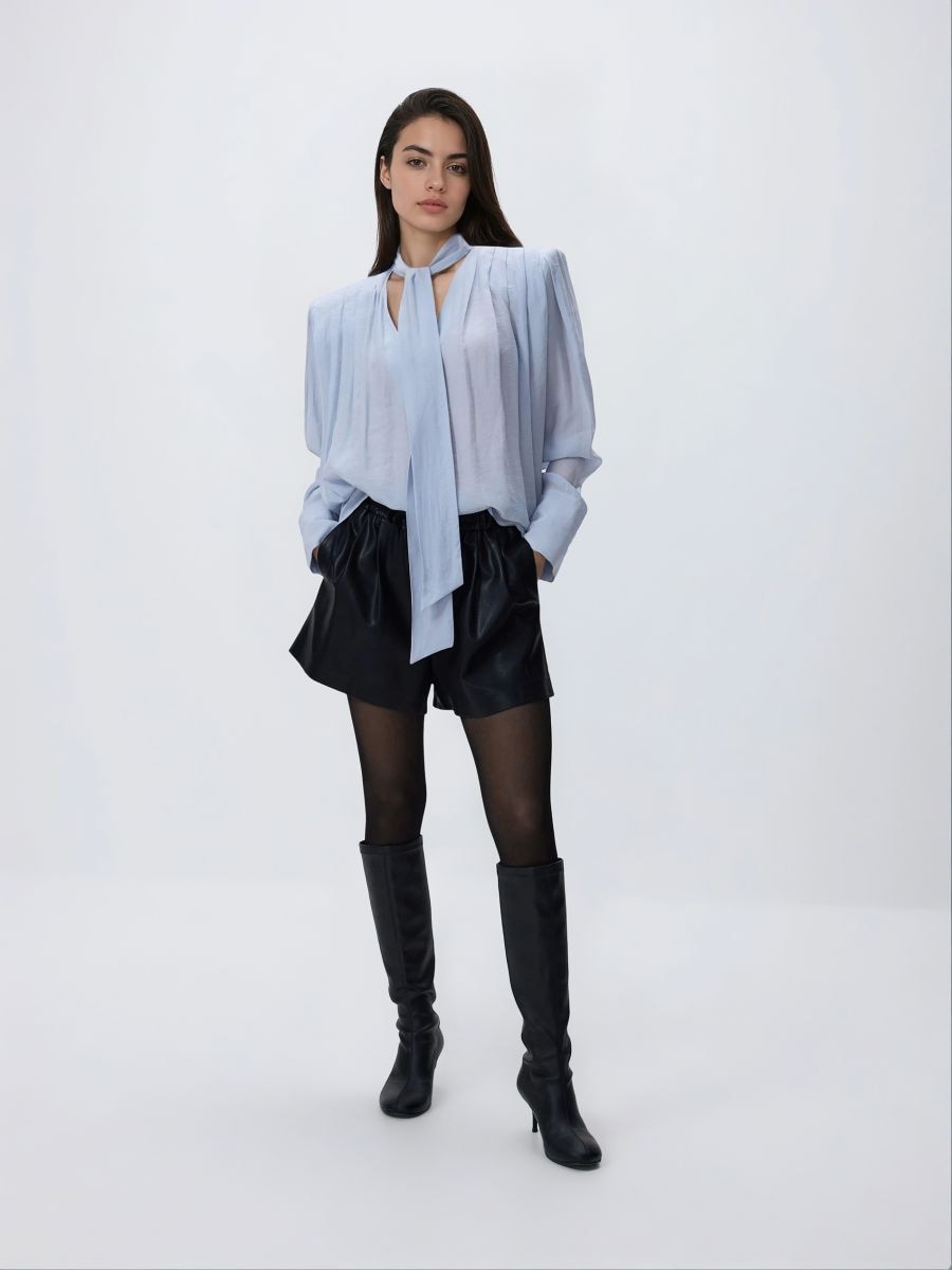 Faux leather shorts - black - RESERVED