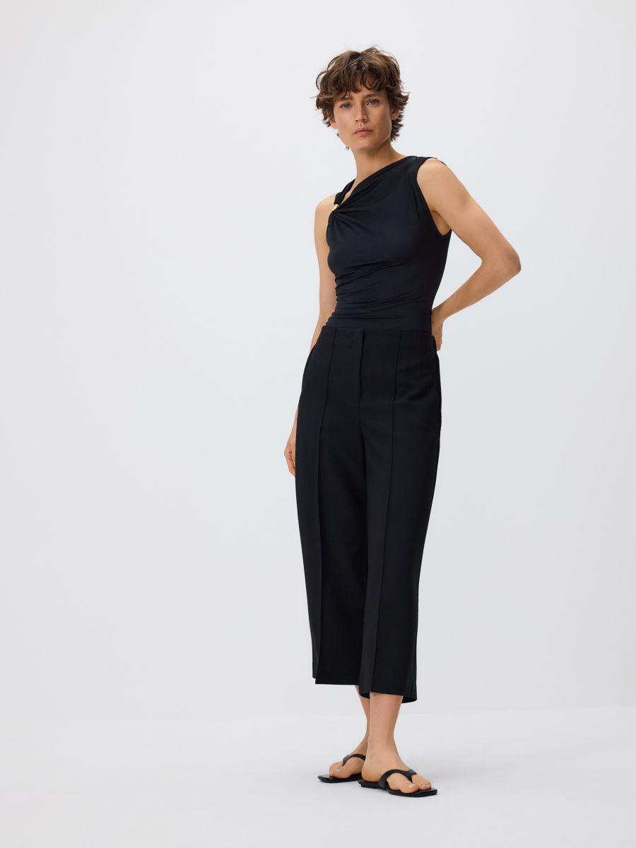 Spodnie culotte z kantem - czarny - RESERVED