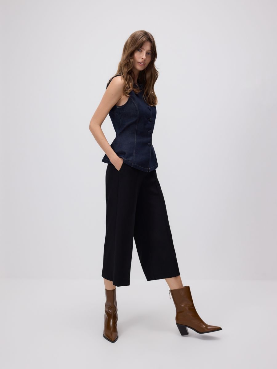 Culotte trousers with pressed crease - black - RESERVED