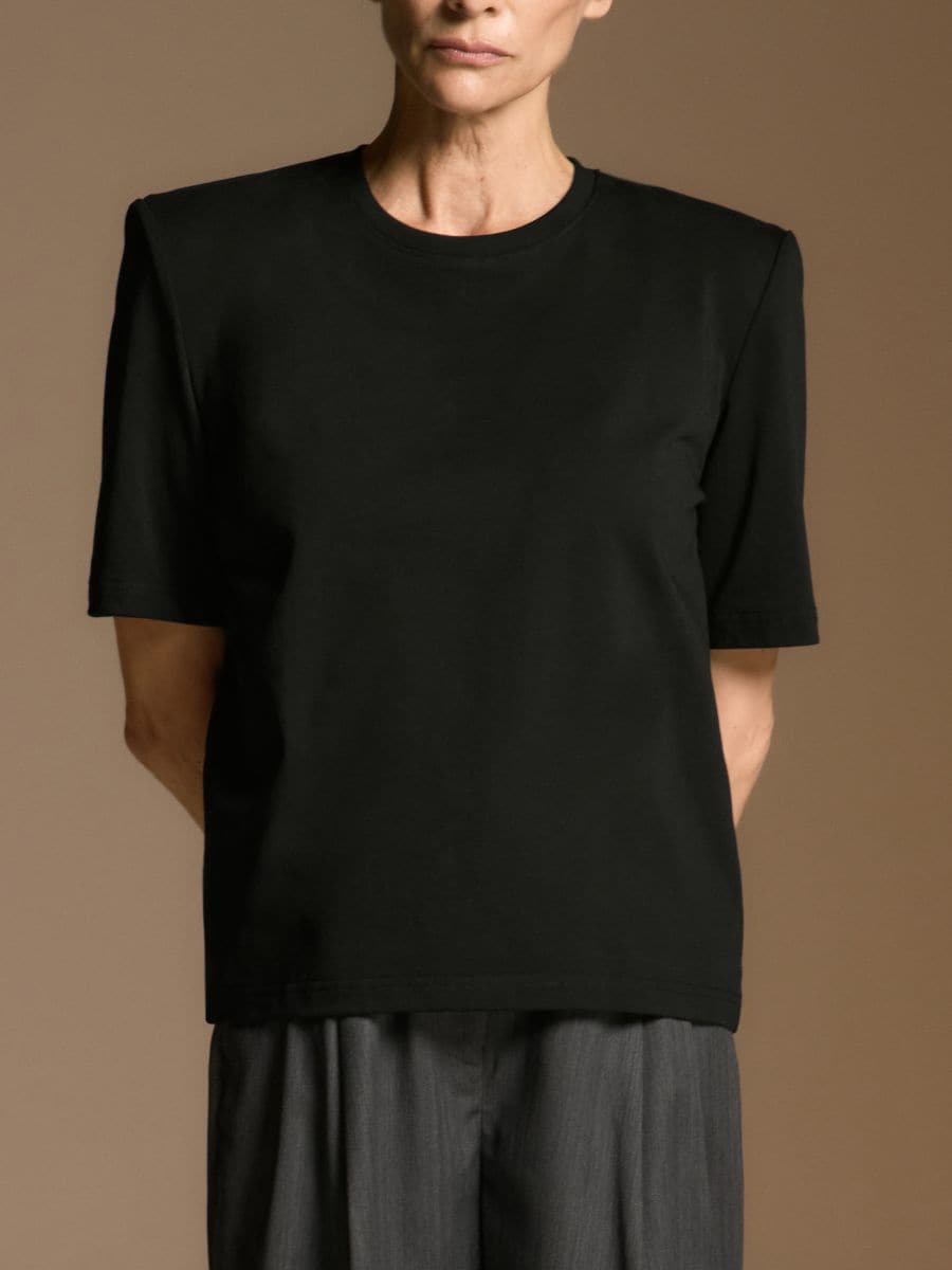 T-shirt z poduszkami na ramionach - czarny - RESERVED