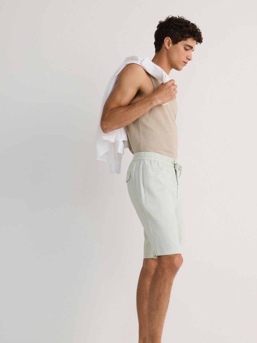 Regular lyocell shorts - pale turquoise - RESERVED