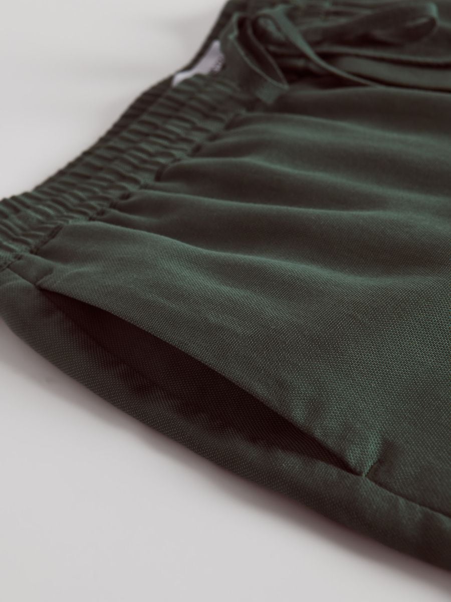 Regular lyocell shorts - dark green - RESERVED - 5