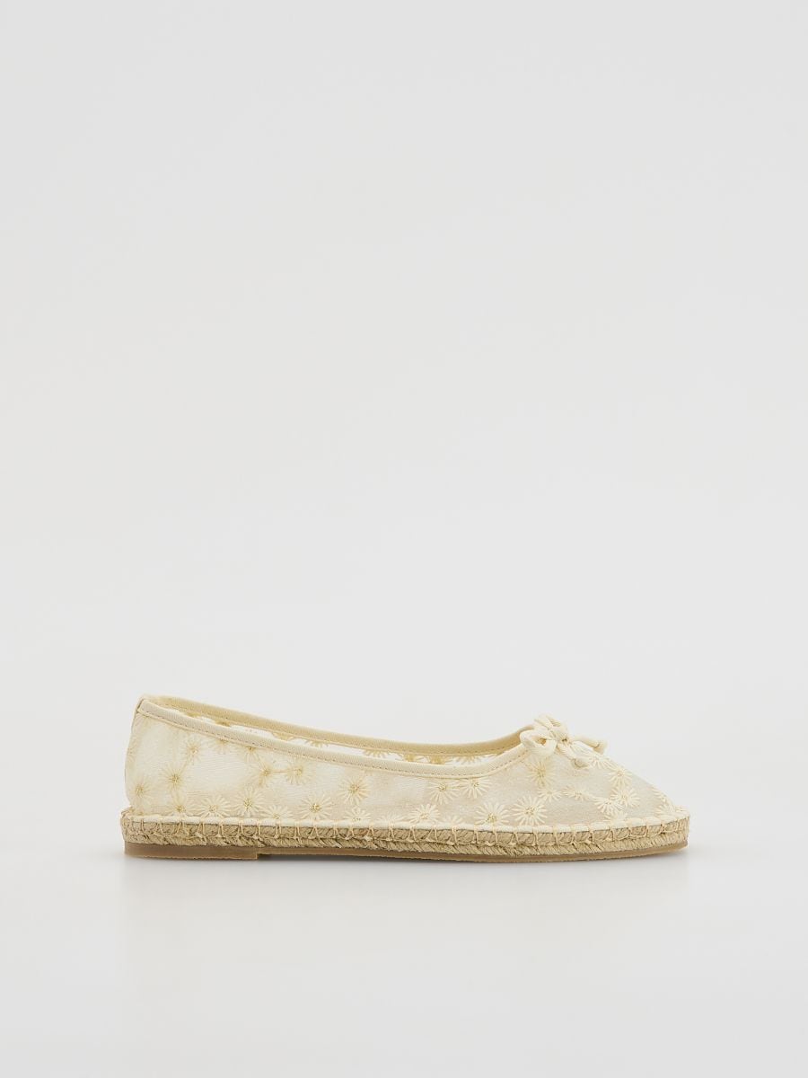 LADIES` LOAFER SHOES - krem - RESERVED