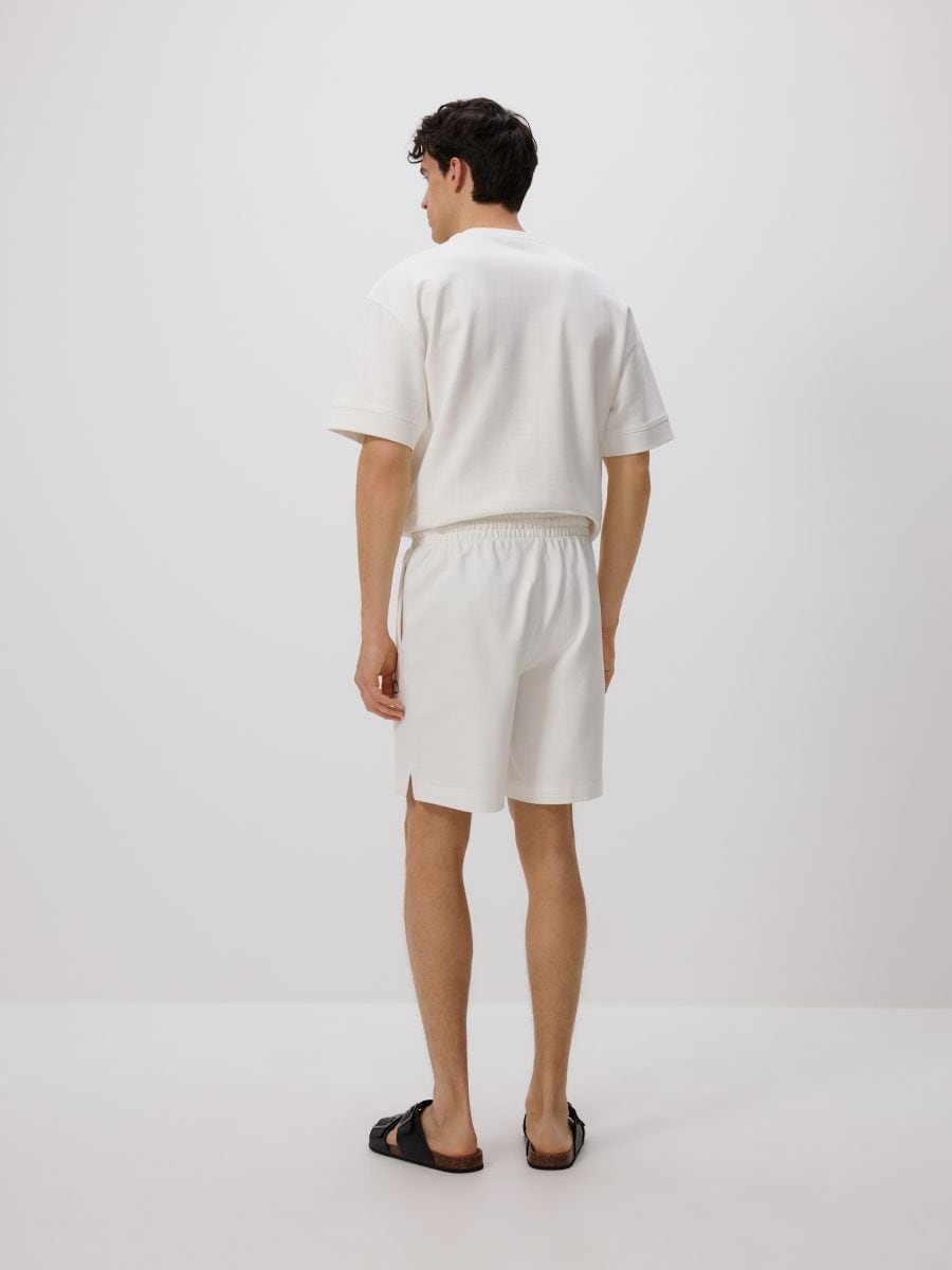 Short en coton confort - crème - RESERVED - 3