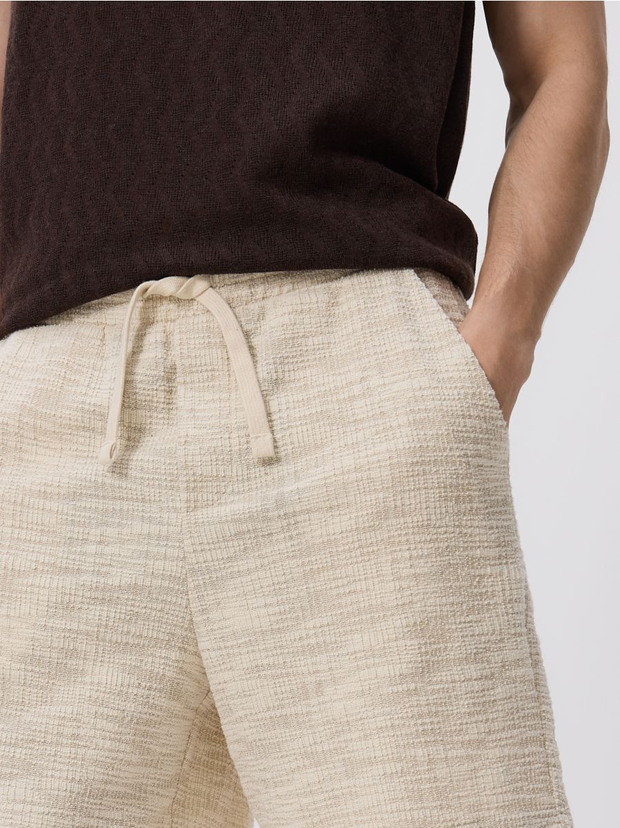 Regular structural shorts - beige - RESERVED - 3