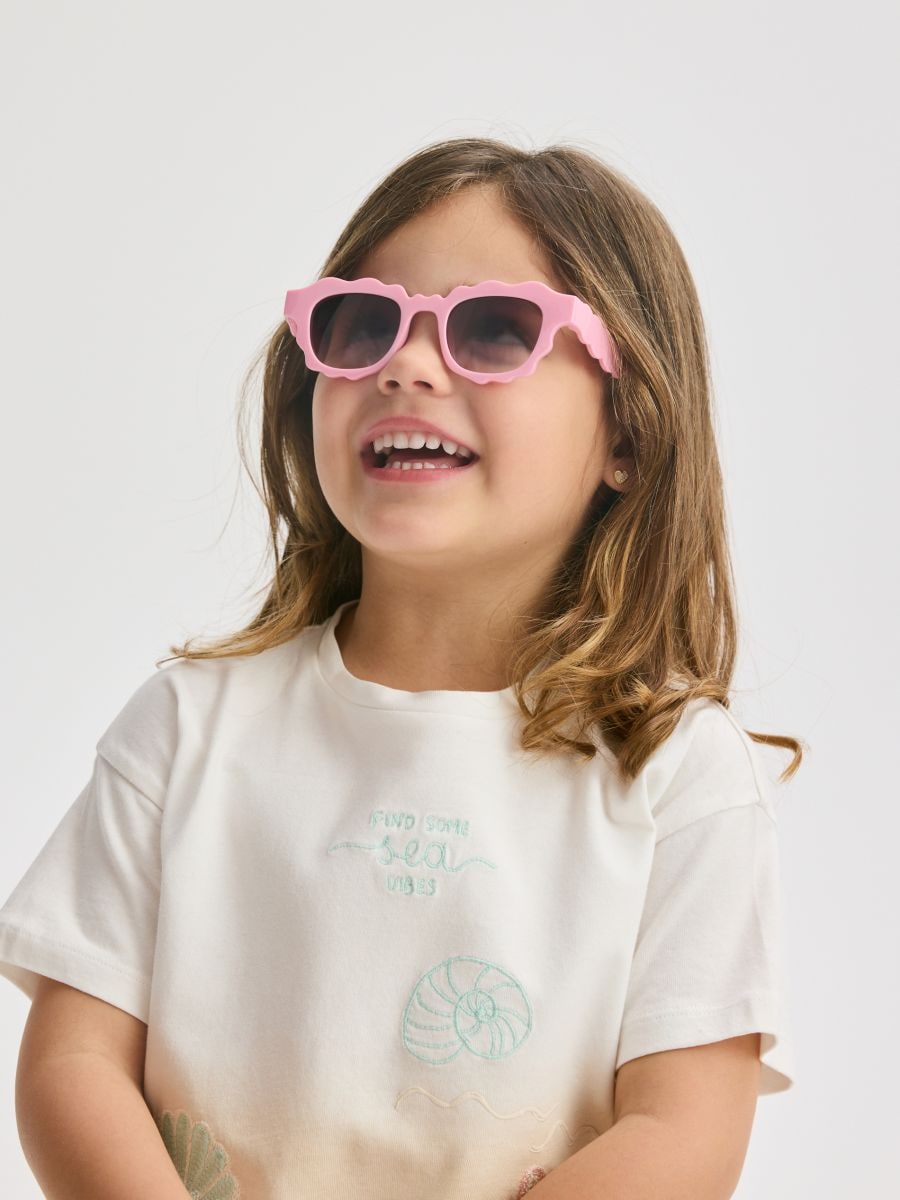 Cotton T-shirt with application - multicolor - RESERVED - 2