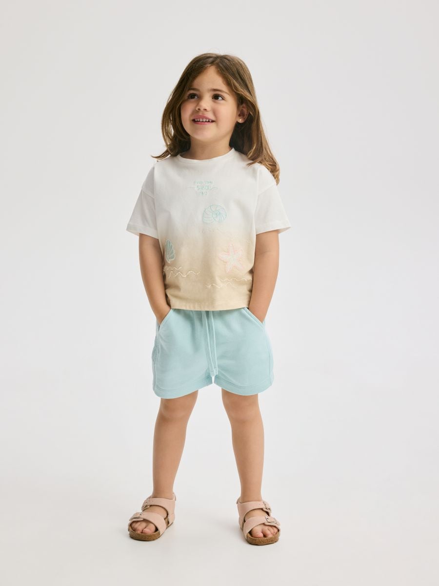 Cotton T-shirt with application - multicolor - RESERVED - 4