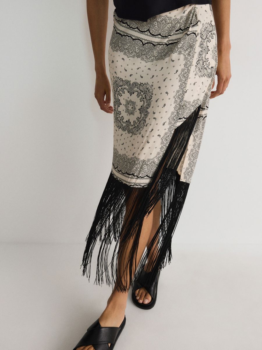 Skirt with fringes - cream - RESERVED - 6