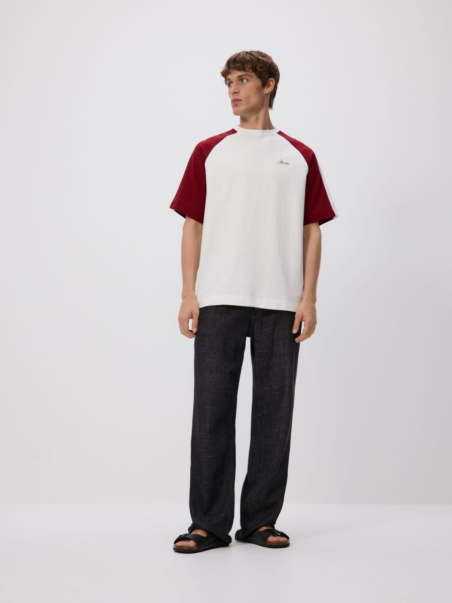 Oversized T-shirt with raglan sleeves - cream - RESERVED