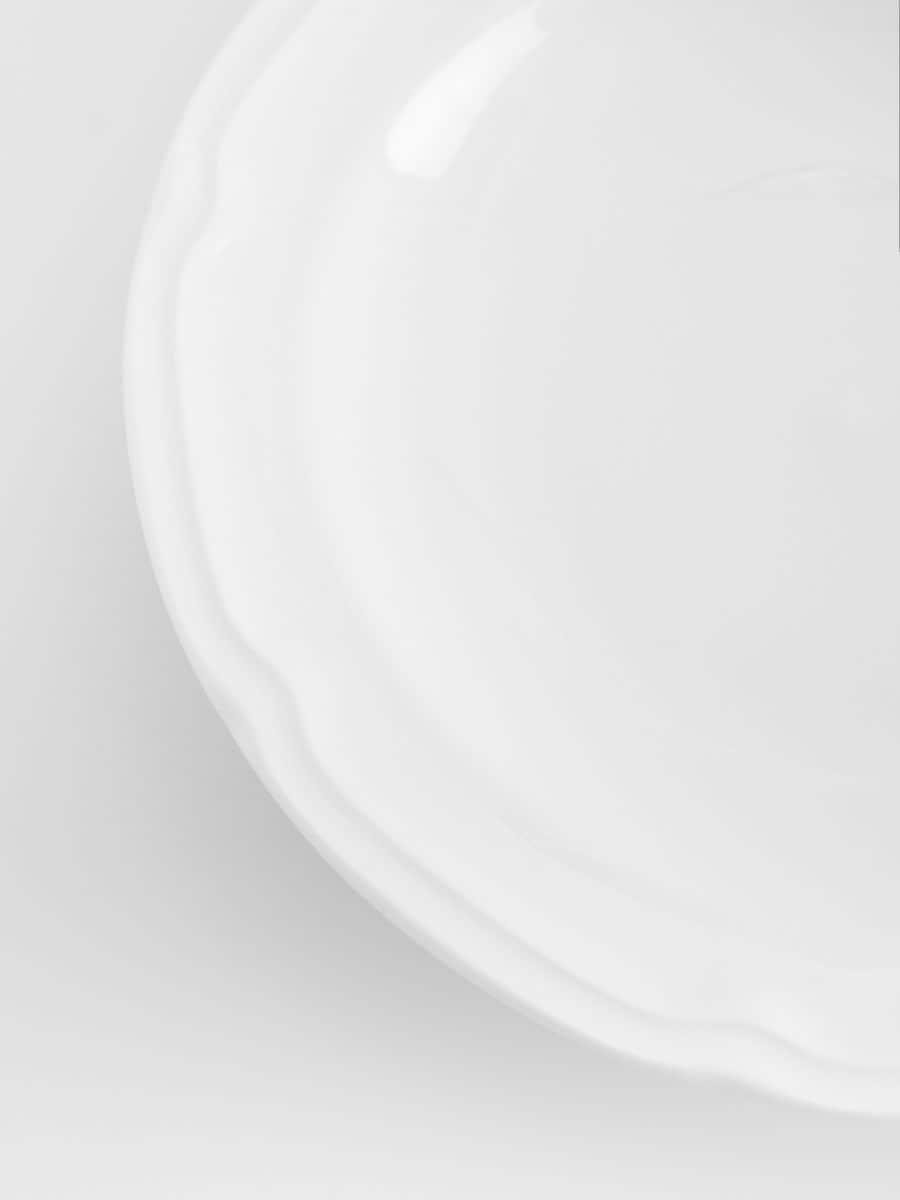 Suppetallerken med dekorativ kant - hvid - RESERVED