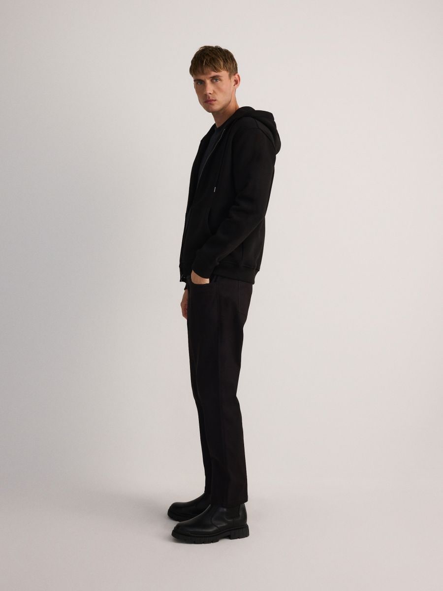 Kalhoty slim fit s příměsí modalu - černý - RESERVED - 2