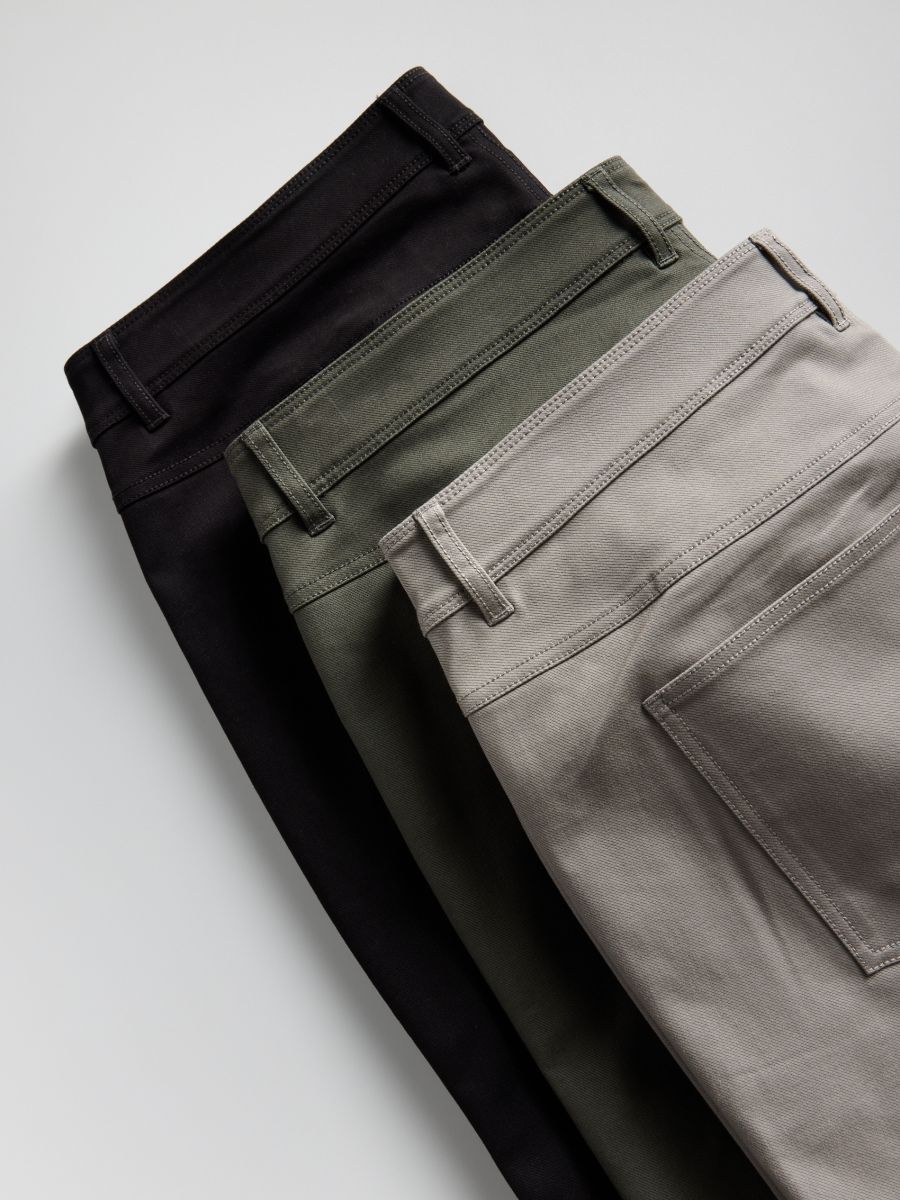 Kalhoty slim fit s příměsí modalu - černý - RESERVED - 6