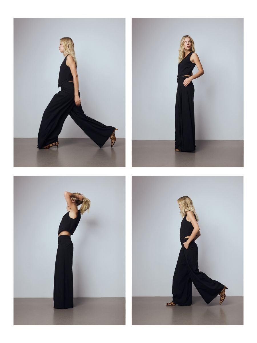 Pleated wide leg trousers - black - RESERVED