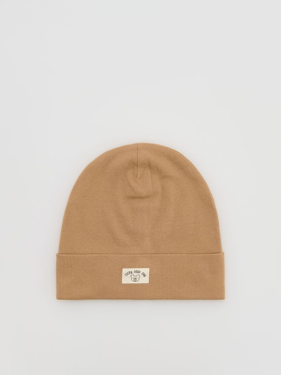 Cotton rich beanie with patch - beige - RESERVED