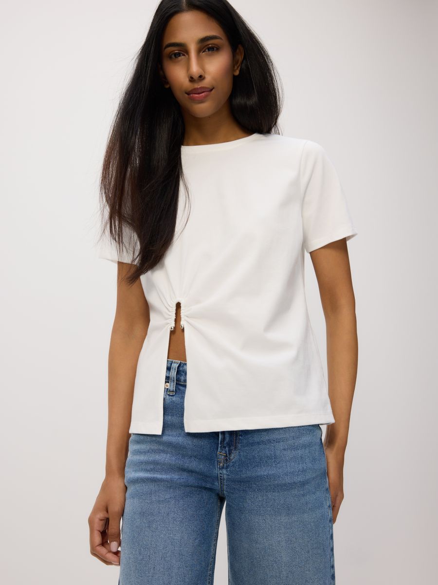 T-shirt with decorative cut-out - cream - RESERVED - 3