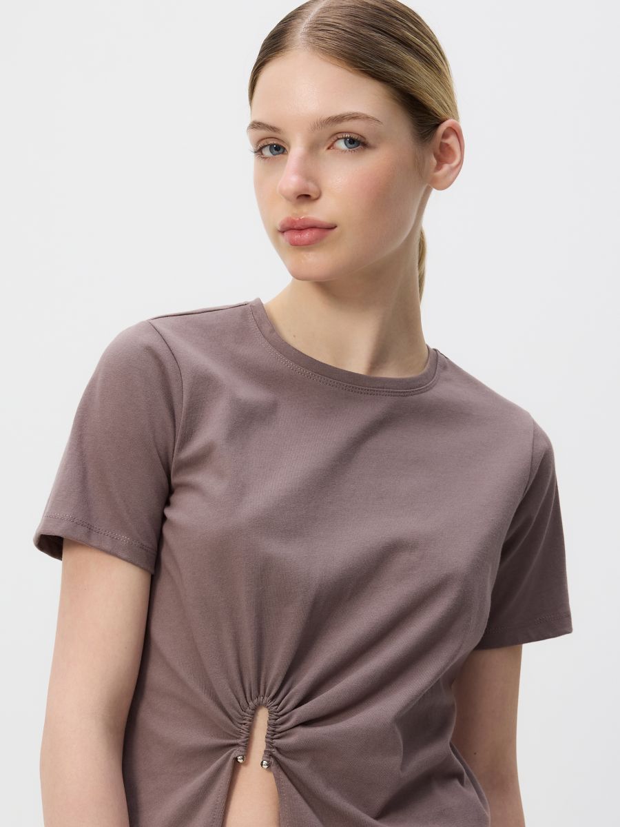 T-shirt with decorative cut-out - light grey - RESERVED