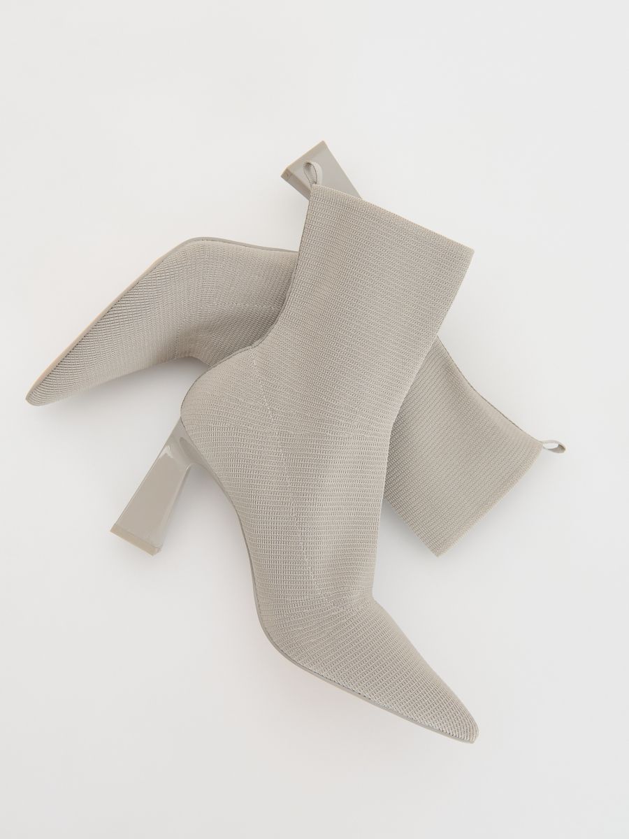 Stiefeletten mit Absatz - hellgrau - RESERVED - 4