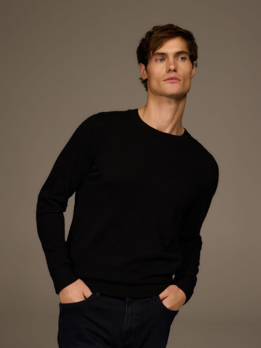 Шерстяний светр з кашміром - чорний - RESERVED