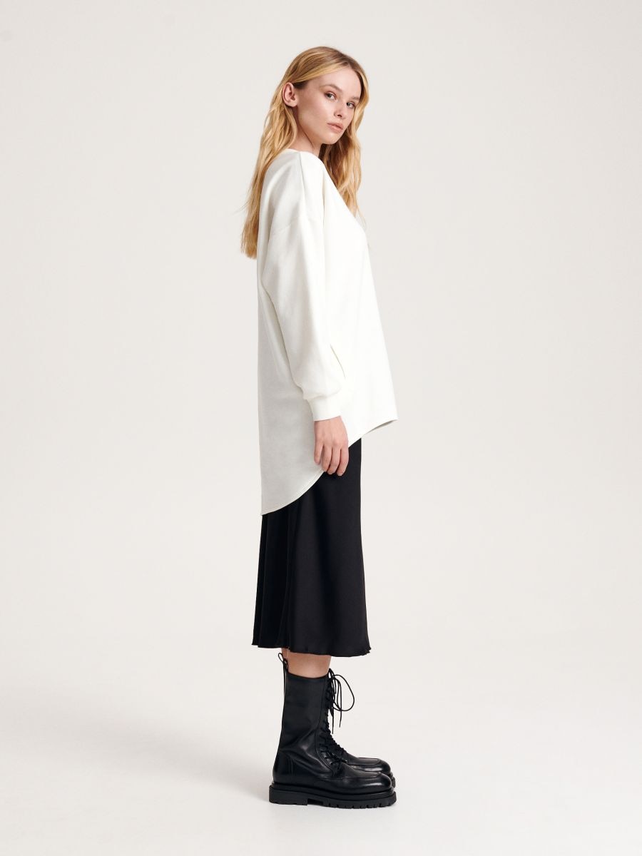 Φούτερ oversize - ΚΡΕΜ - RESERVED - 2