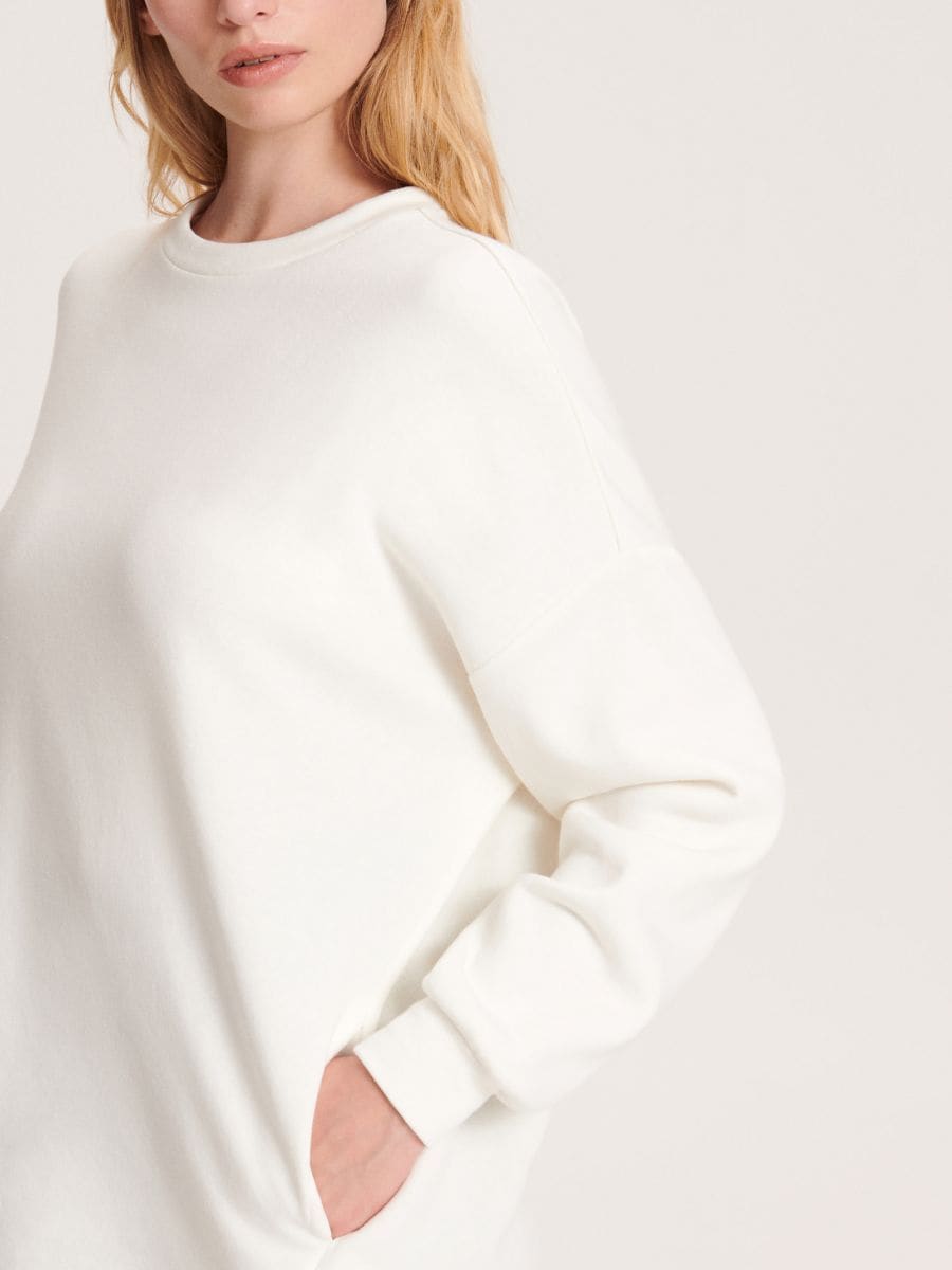 Φούτερ oversize - ΚΡΕΜ - RESERVED - 3