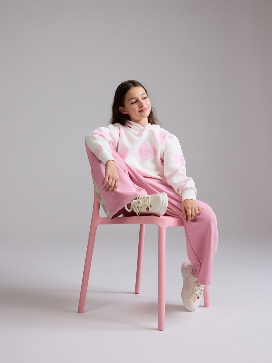 Sweatshirt with heart print - cream - RESERVED - 4