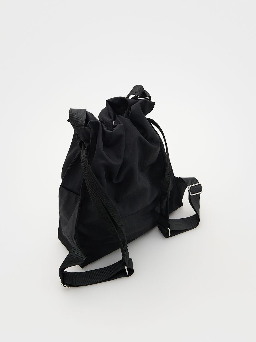 Backpack with buckles