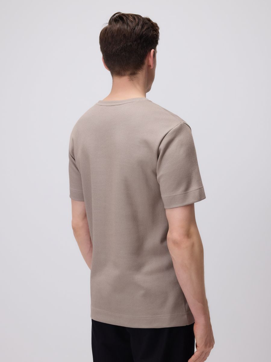 Regular-fit T-shirt in textured knit - coffee - RESERVED - 4