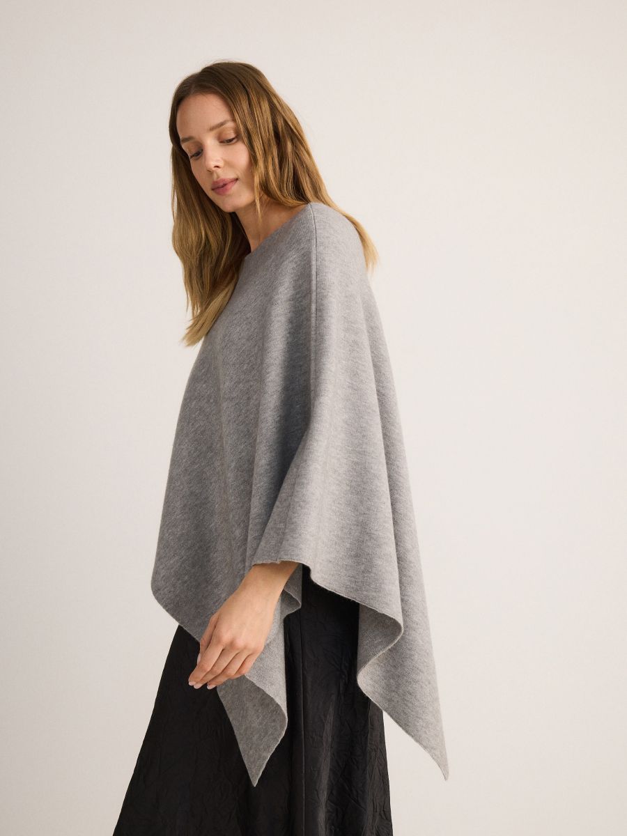 Asymmetrical poncho - light grey - RESERVED - 3