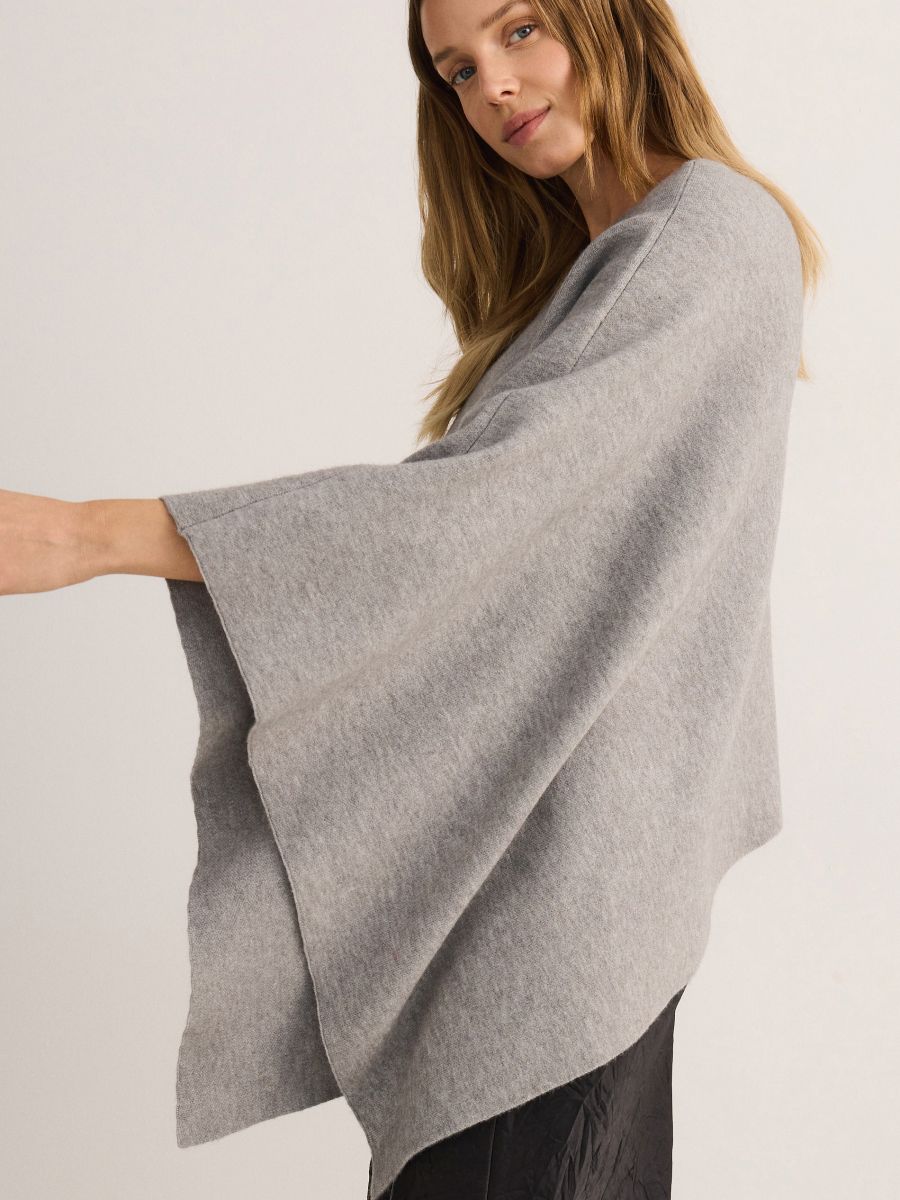 Asymmetrical poncho - light grey - RESERVED - 4