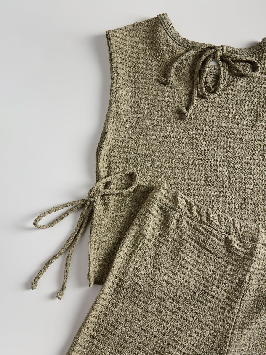 Zweiteiliges Pyjama-Set mit Bindedetails - helles Olivgrün - RESERVED - 8