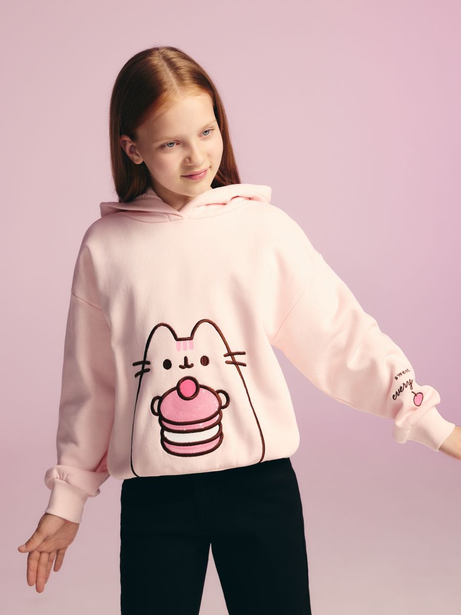 Bluza z aplikacją Pusheen - pastelowy róż - RESERVED
