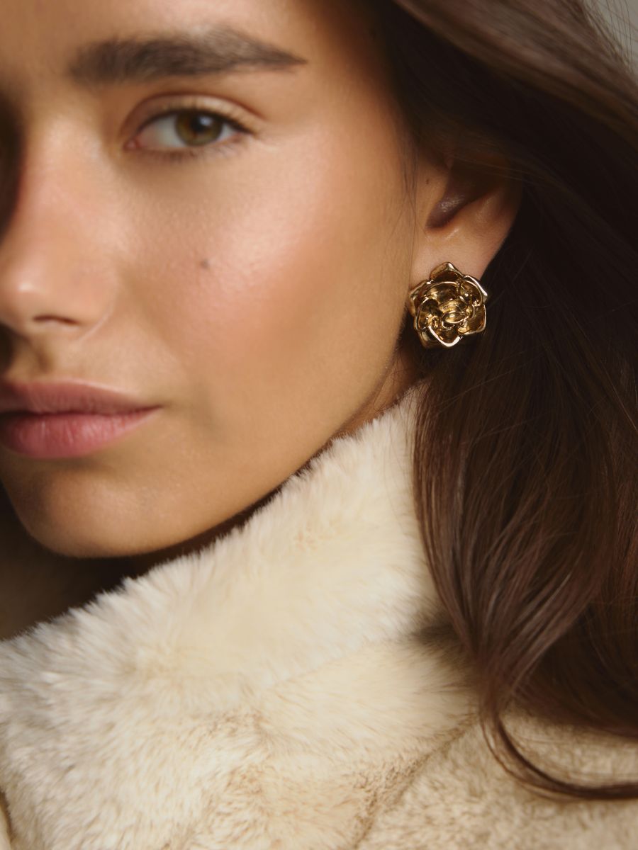 Flower-shaped earrings - golden - RESERVED