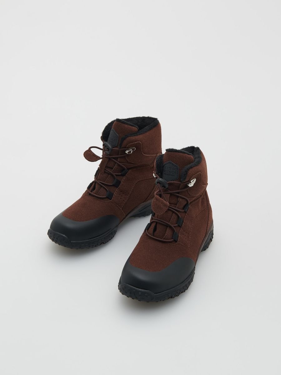 Maroon hiking boots on sale