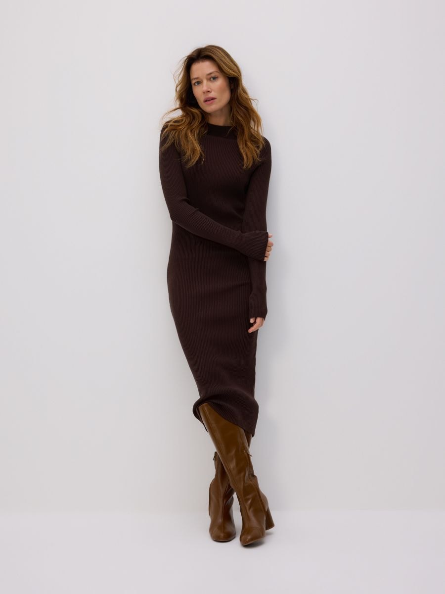 Haljina u rebrastom uzorku s viskozom - smeđe - RESERVED