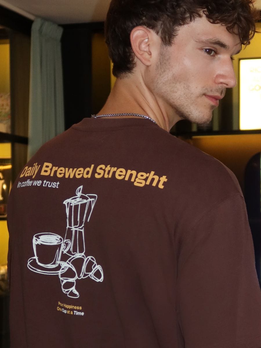 T-Shirt im Boxy-Schnitt mit Print am Rücken - braun - RESERVED