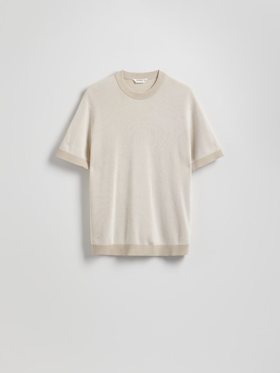 T-shirt i strukturstof i regular fit - beige - RESERVED - 6