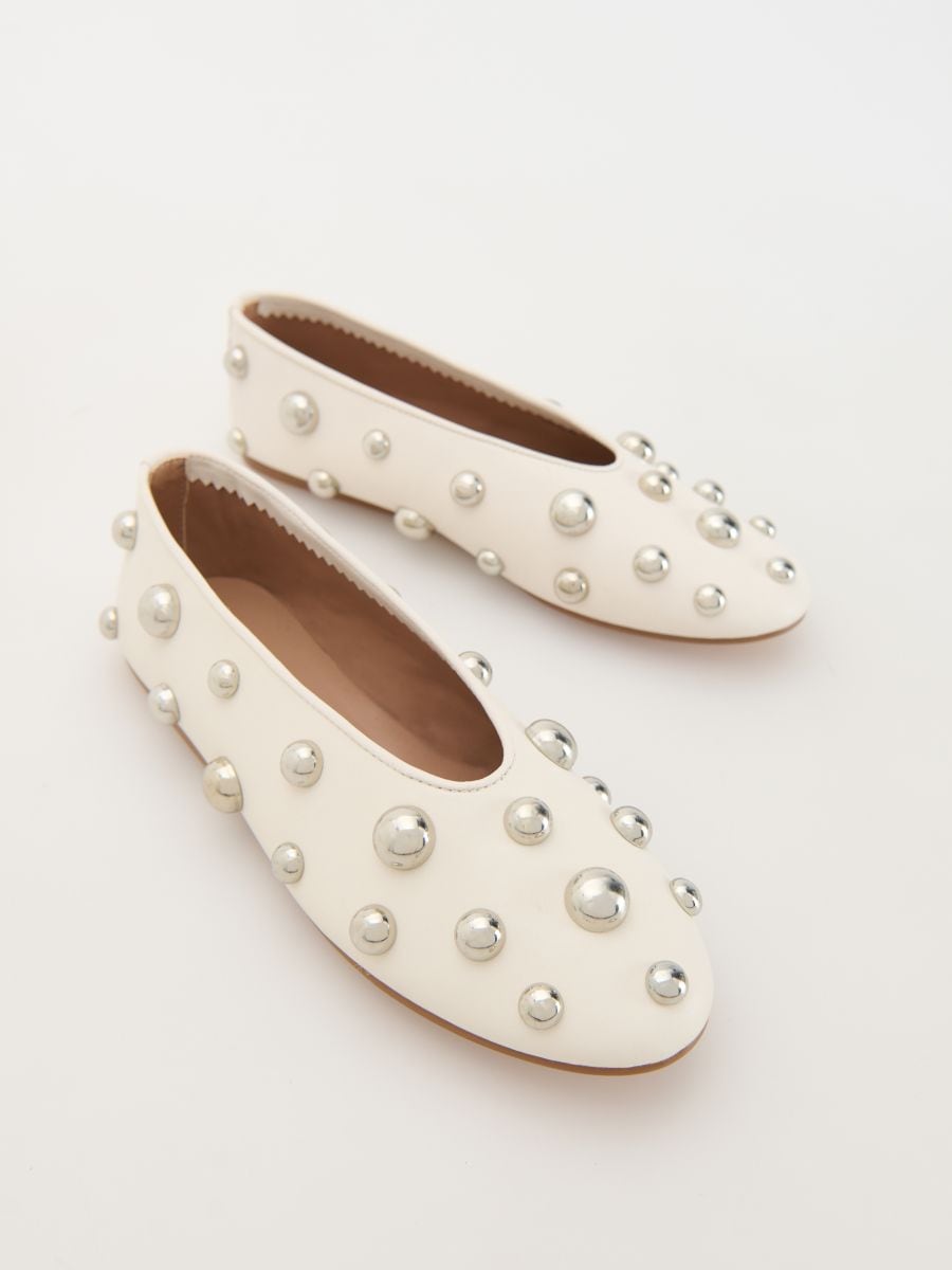 Ballerines clouté - Blanc - RESERVED - 2