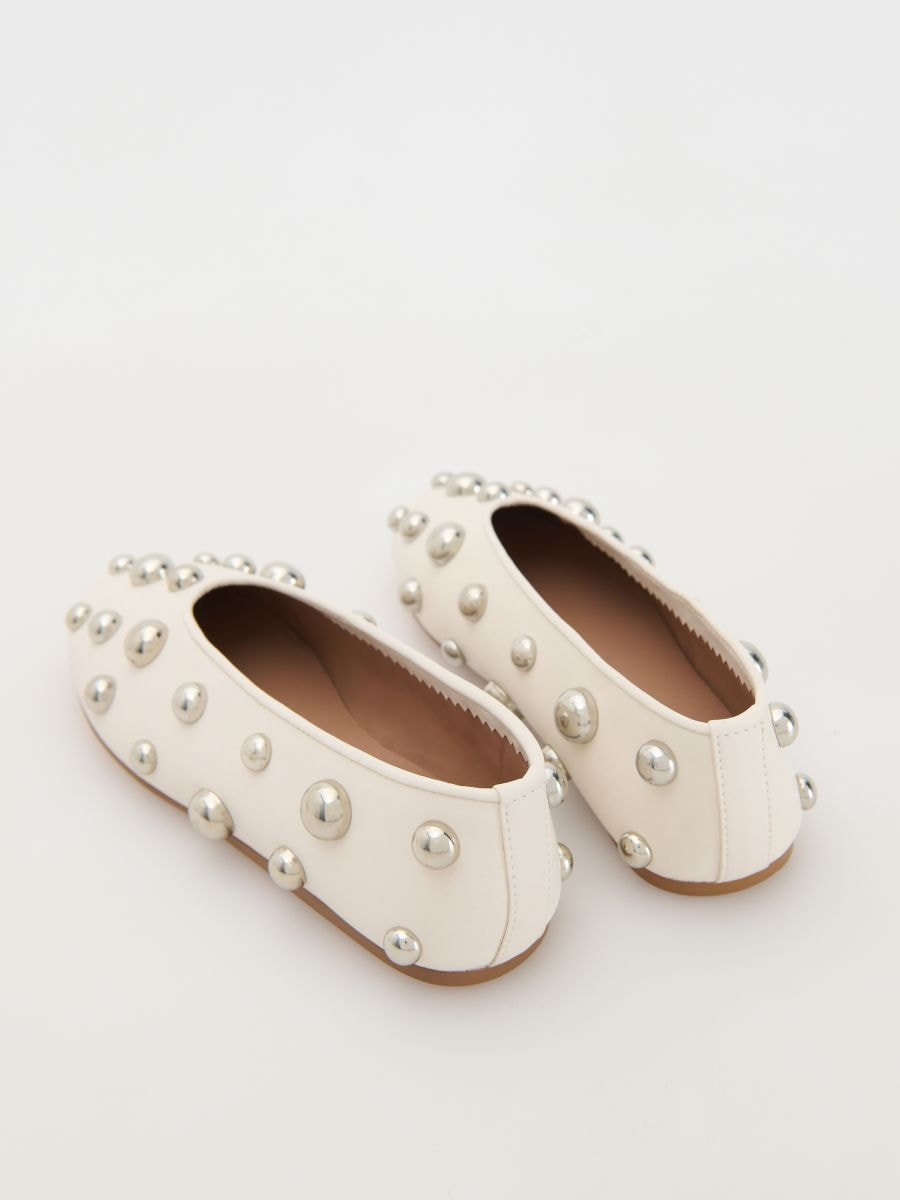 Ballerines clouté - Blanc - RESERVED - 3