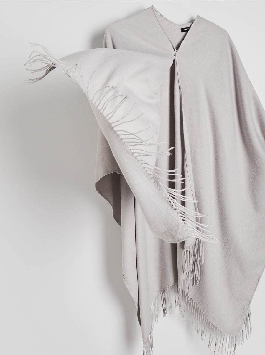 Poncho with fringes - light grey - RESERVED - 3