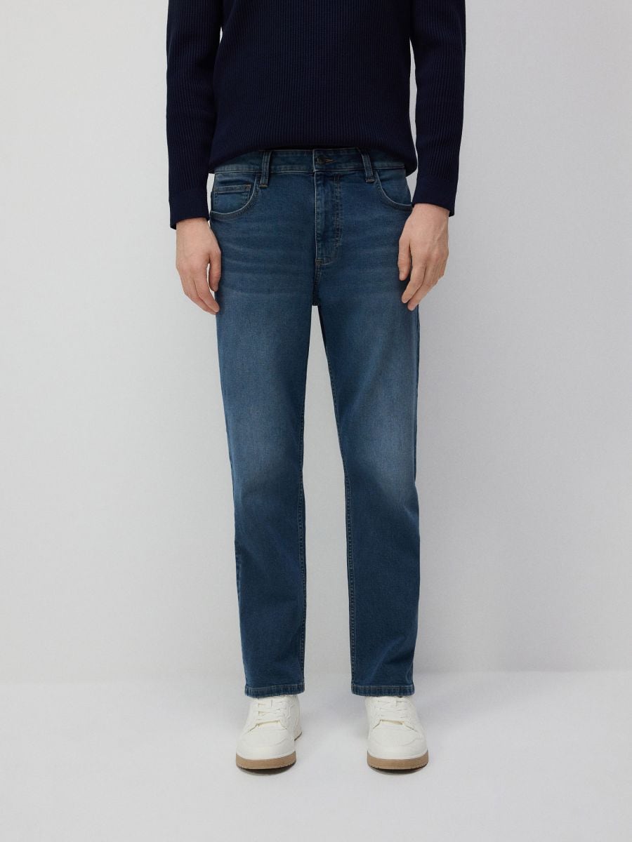 Jeans im Straight-Fit mit Wascheffekt - marineblau - RESERVED